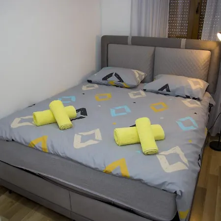 Apartment Kamelia *